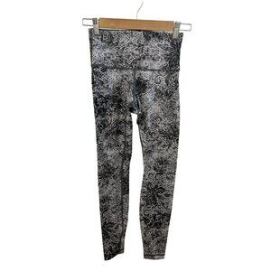 Lululemon Wunder Under High-Rise Leggings Size 4 Black & White Floral Pattern